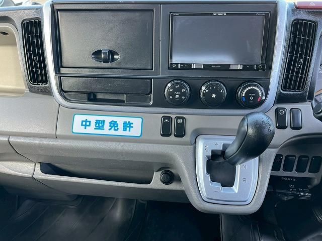 MITSUBISHI CANTER 2019 Image 31