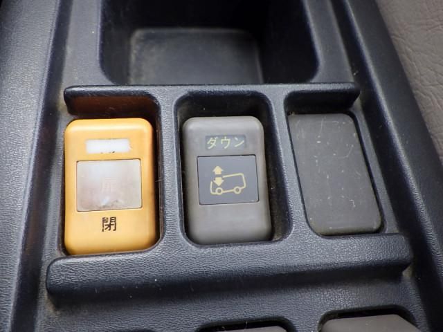 HINO MELPHA 2008 Image 31