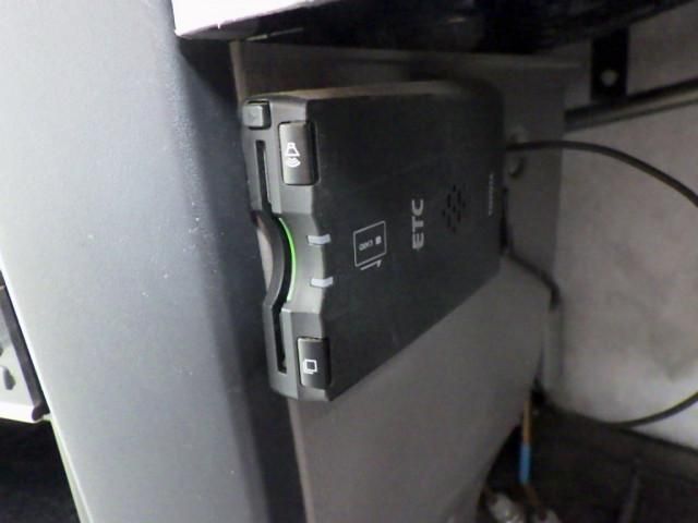 HINO MELPHA 2008 Image 31