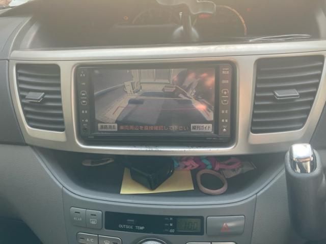 TOYOTA VOXY 2007 Image 31