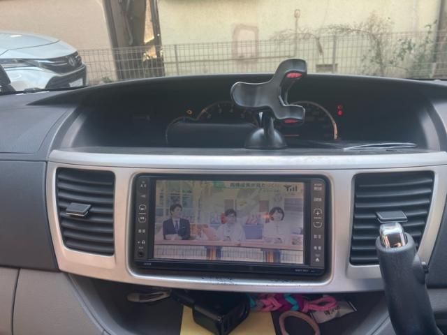 TOYOTA VOXY 2007 Image 31