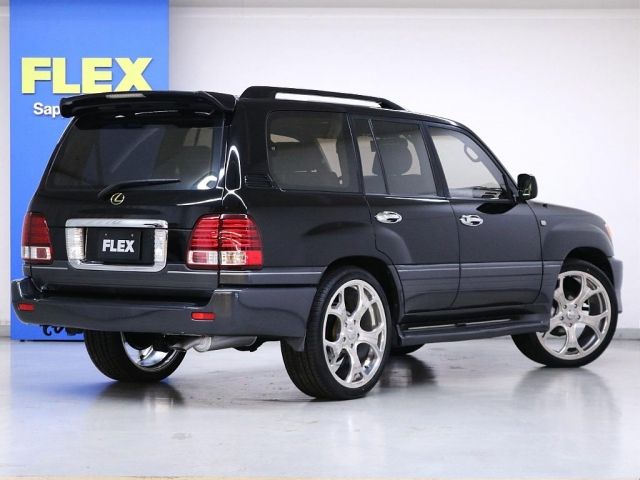 LEXUS LX470 2011 Image 31