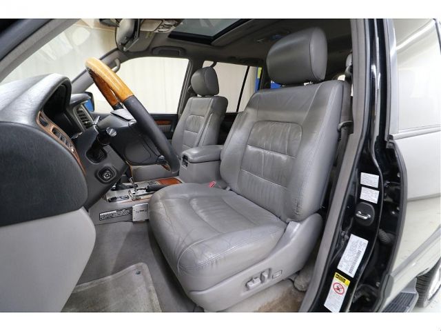 LEXUS LX470 2011 Image 31