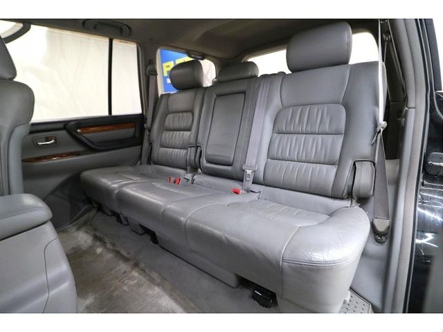 LEXUS LX470 2011 Image 31