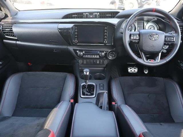 TOYOTA HILUX 4WD 2022 Image 31