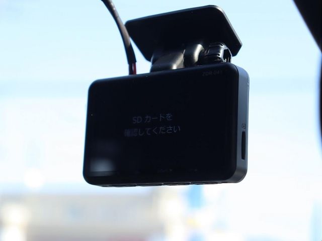 TOYOTA HILUX 4WD 2022 Image 31