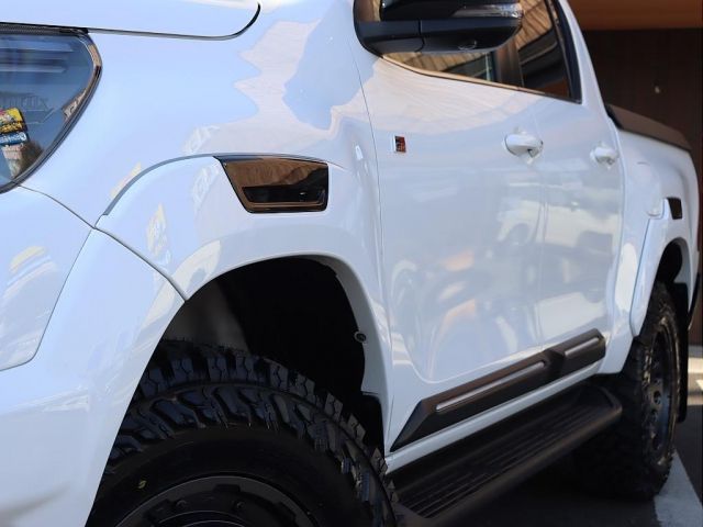 TOYOTA HILUX 4WD 2022 Image 31