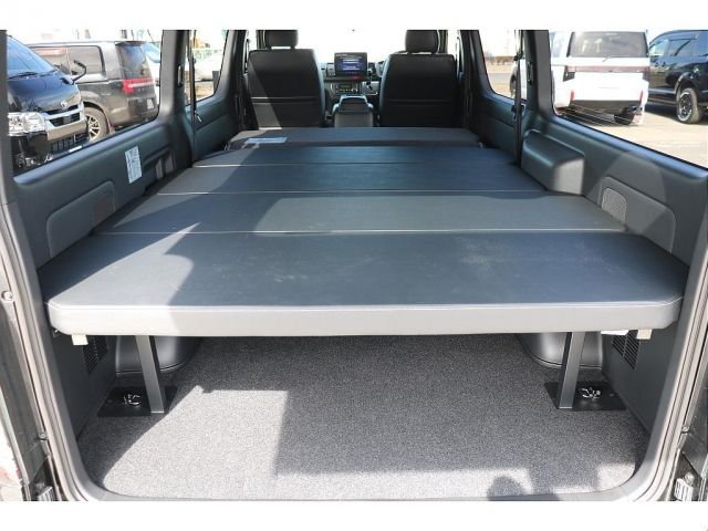 TOYOTA HIACE VAN 4WD 2026 Image 31