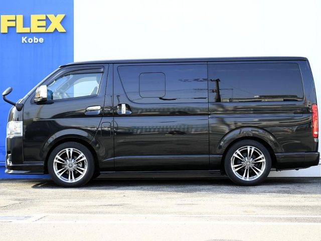 TOYOTA HIACE VAN 2WD 2022 Image 31