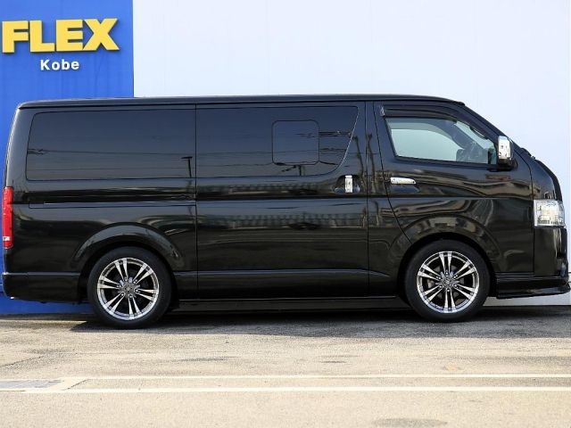 TOYOTA HIACE VAN 2WD 2022 Image 31