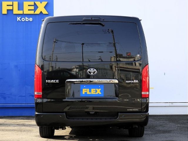 TOYOTA HIACE VAN 2WD 2022 Image 31