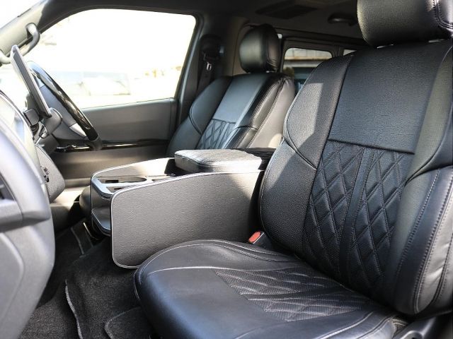 TOYOTA HIACE VAN 2WD 2022 Image 31