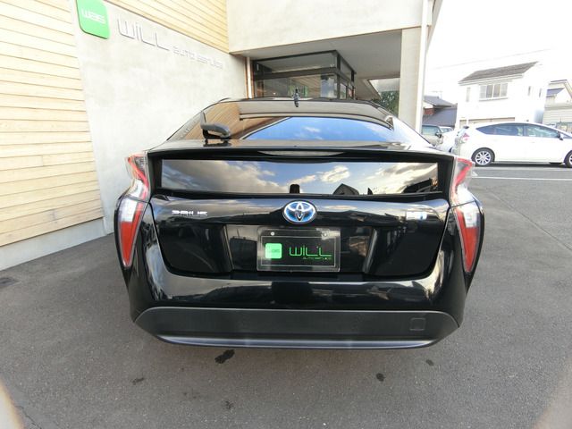 TOYOTA PRIUS 2016 Image 31