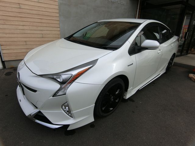 TOYOTA PRIUS 2016 Image 31
