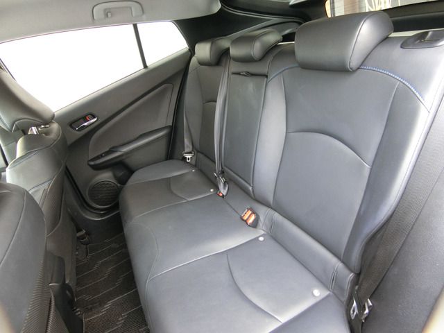 TOYOTA PRIUS 2016 Image 31