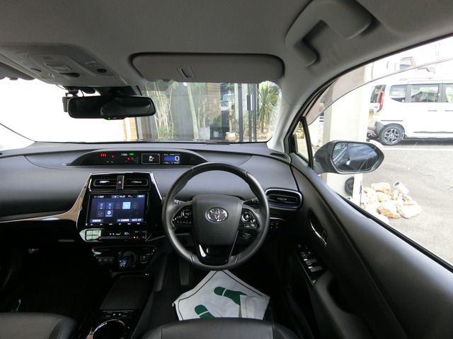 TOYOTA PRIUS 2021 Image 31