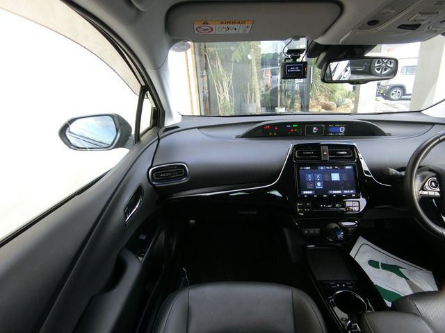 TOYOTA PRIUS 2021 Image 31