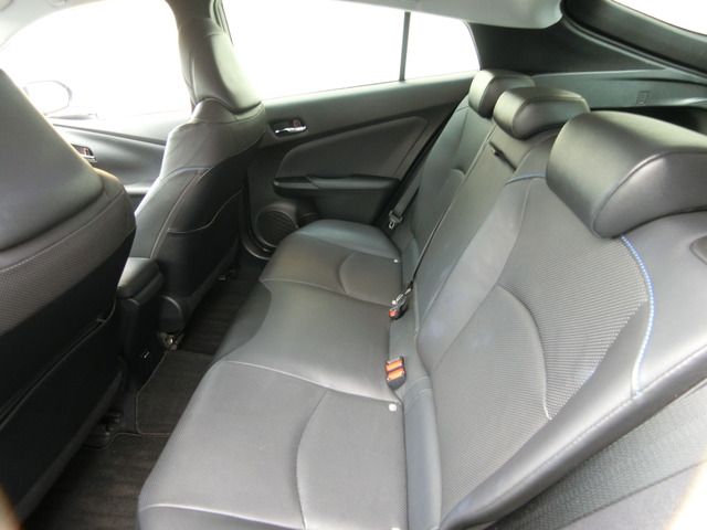 TOYOTA PRIUS 2021 Image 31