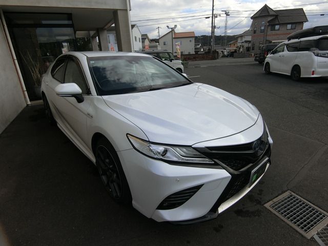 TOYOTA CAMRY HYBRID 2018 Image 31