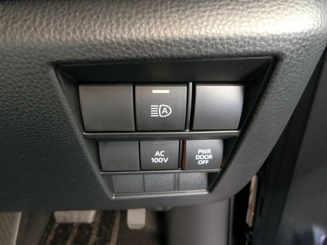 TOYOTA NOAH HYBRID 2026 Image 31