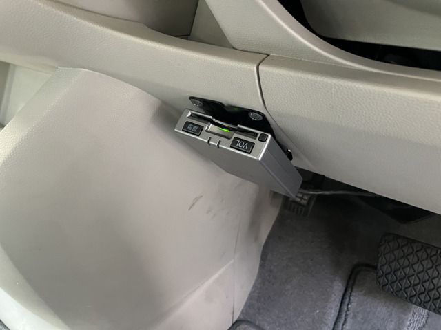 MAZDA BIANTE 2011 Image 31