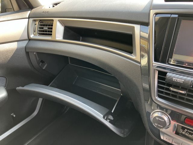 SUBARU EXIGA 2010 Image 31