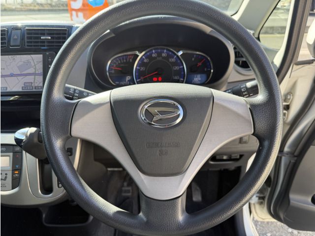 DAIHATSU MOVE CUSTOM 2013 Image 31