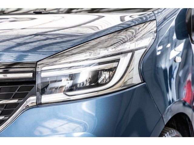 RENAULT TRAFIC 2022 Image 31