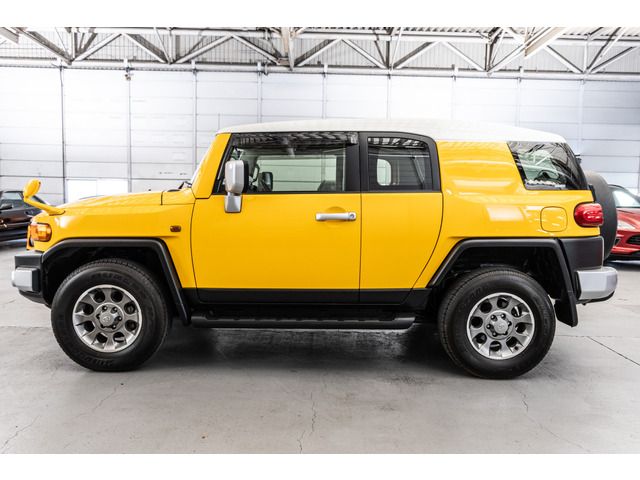TOYOTA FJ CRUISER 4WD 2015 Image 31