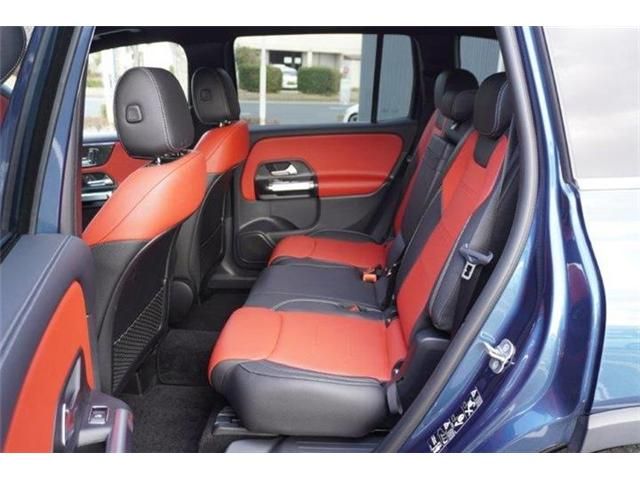 MERCEDES BENZ GLB 2023 Image 31