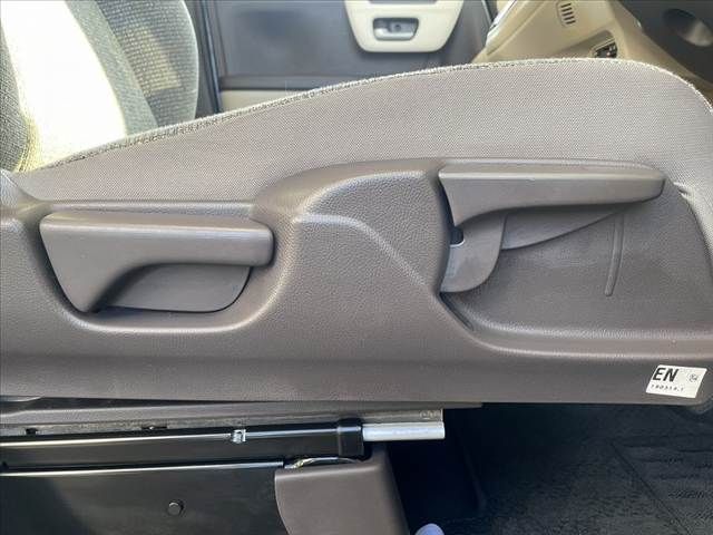 HONDA N BOX 2019 Image 31