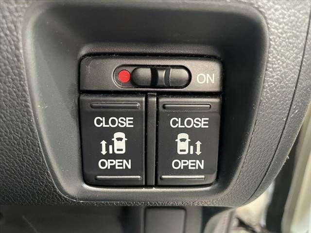 HONDA N BOX 2014 Image 31