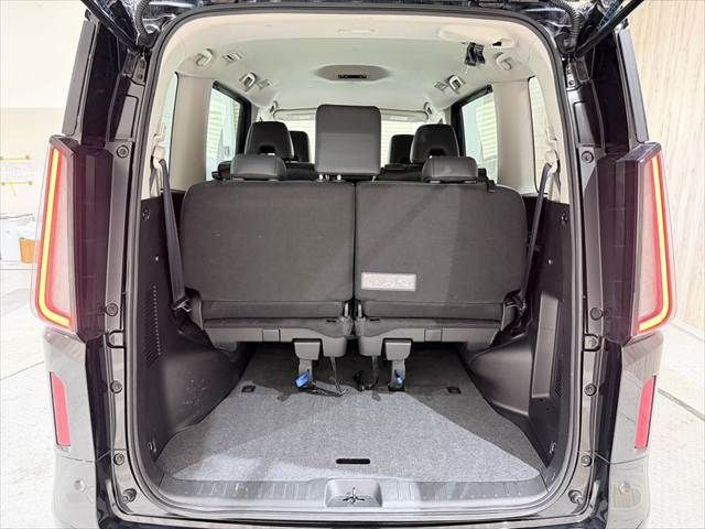 NISSAN SERENA  WG 2023 Image 31