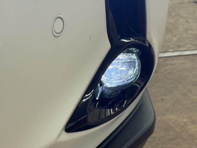 TOYOTA LEXUS UX300E 2021 Image 31