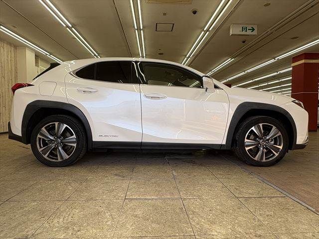 TOYOTA LEXUS UX300E 2021 Image 31
