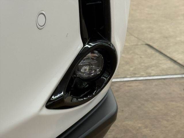 TOYOTA LEXUS UX300E 2021 Image 31