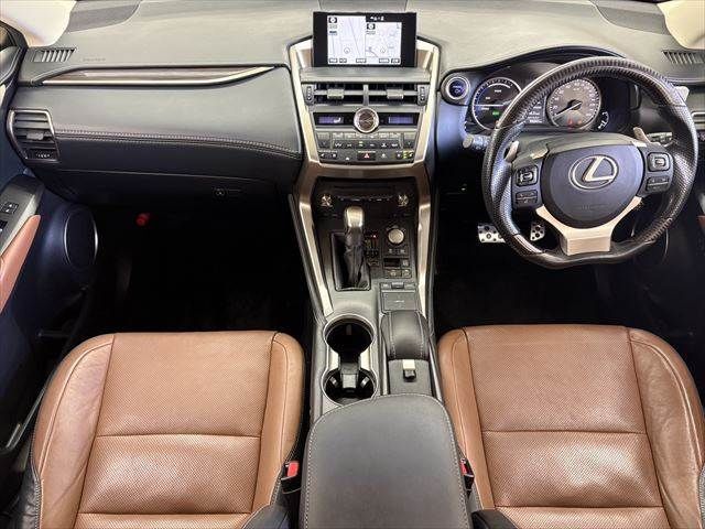 TOYOTA LEXUS NX300H 2015 Image 31