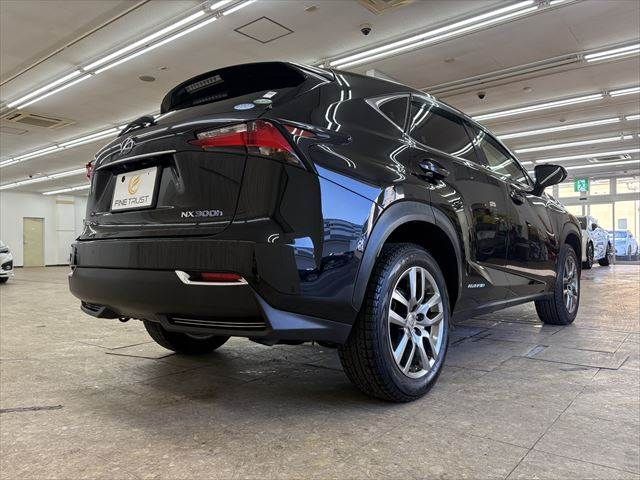 TOYOTA LEXUS NX300H 2015 Image 31