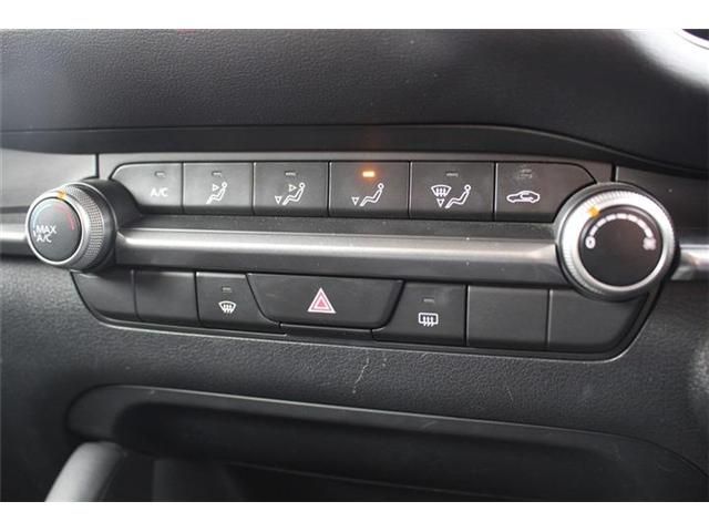 MAZDA 3 FASTBACK 2023 Image 31