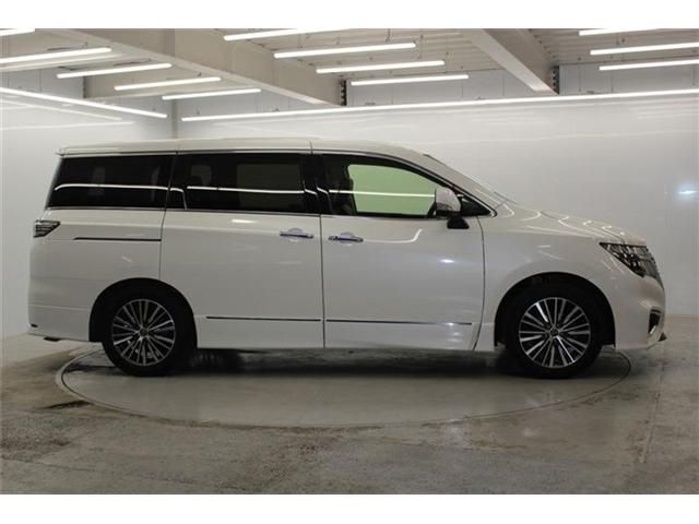 NISSAN ELGRAND 2024 Image 31