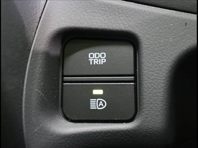 TOYOTA CROWN SEDAN HYBRID 2022 Image 31