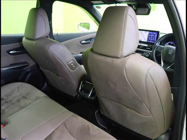 TOYOTA CROWN SEDAN HYBRID 2022 Image 31