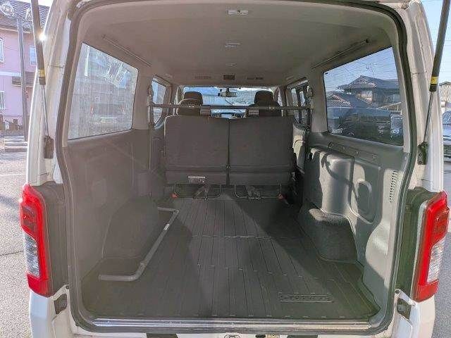 NISSAN NV350 CARAVAN 4WD 2020 Image 31