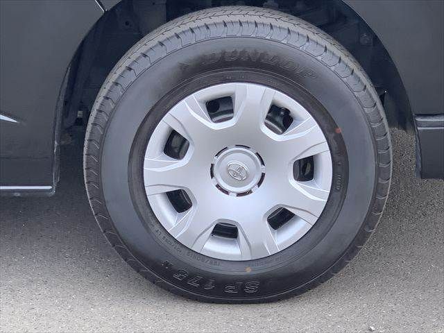 TOYOTA HIACE VAN 4WD 2017 Image 31