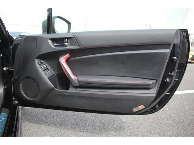 TOYOTA 86 2012 Image 31