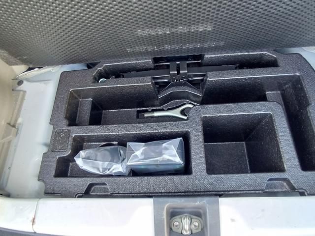 DAIHATSU MIRA E:S 2016 Image 31