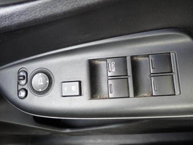 HONDA FIT 4WD 2016 Image 31