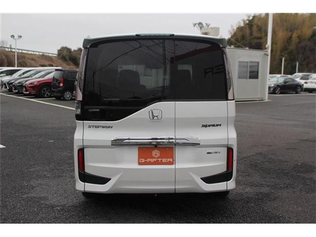 HONDA STEPWAGON E:HEV SPAD 2021 Image 31