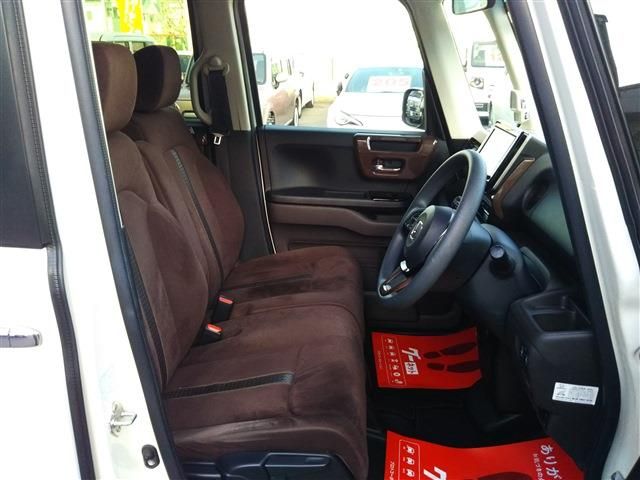 HONDA N BOX 2019 Image 31