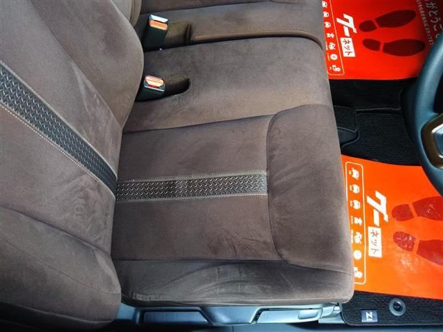 HONDA N BOX 2019 Image 31